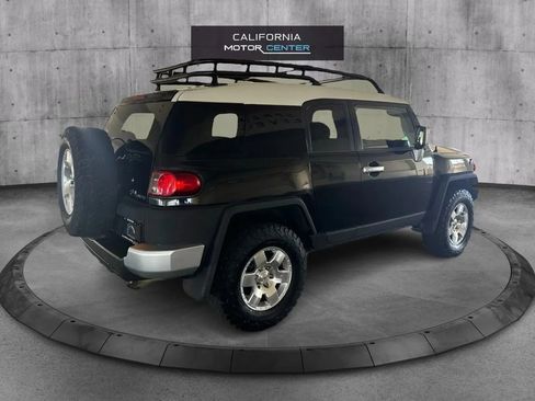 Used 2007 Toyota FJ Cruiser 2WD image 5