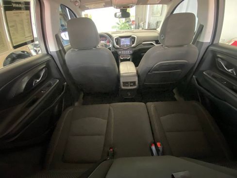 Used 2023 GMC Terrain SLE FWD image 23