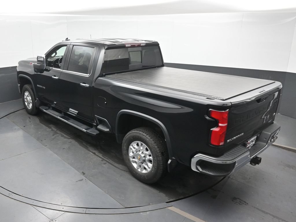 Used 2024 Chevrolet Silverado 2500 LTZ w/ LTZ Convenience Package AWD/4WD image 39