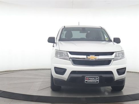 Used 2019 Chevrolet Colorado W/T AWD/4WD image 12