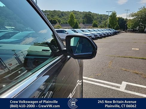 Certified 2023 Volkswagen Atlas SE w/ Panoramic Sunroof Package AWD/4WD image 35