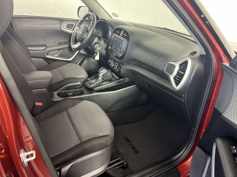 Used 2020 Kia Soul X-Line FWD image 33