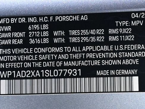 Certified 2025 Porsche Macan Electric RWD image 28