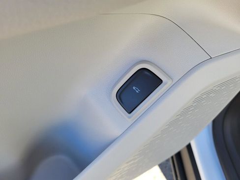 New 2026 GMC Terrain Denali w/ LPO, Floor Liner Package image 27