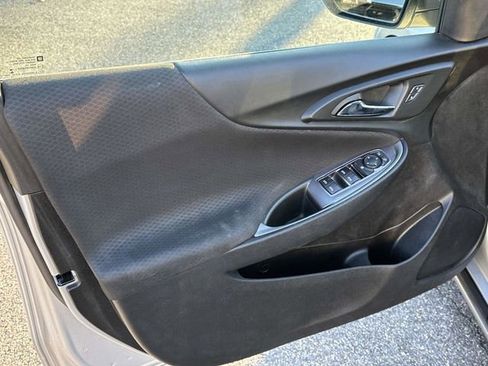 Used 2018 Chevrolet Malibu LS image 17