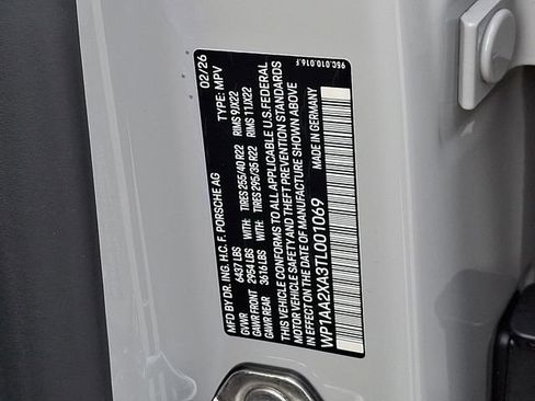 New 2026 Porsche Macan 4 Electric image 22