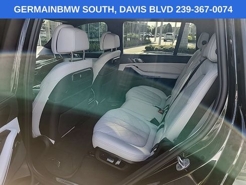 Used 2025 BMW X7 xDrive40i w/ M Sport Package AWD/4WD image 10