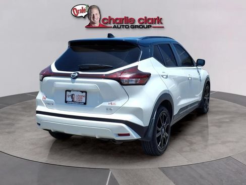Used 2023 Nissan Kicks SR FWD image 5