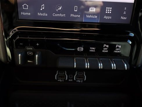 Used 2025 RAM 2500 Laramie image 27