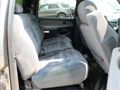 Used 2002 Chevrolet Suburban LS RWD image 15