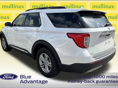 Used 2023 Ford Explorer XLT w/ Equipment Group 202A image 3