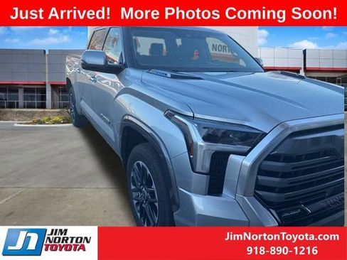 Used 2023 Toyota Tundra Limited image 4