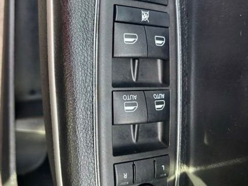 Used 2019 Dodge Charger SXT w/ Leather Interior Group RWD image 21
