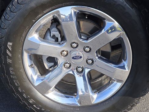 Used 2021 Ford F150 Lariat w/ Equipment Group 502A High AWD/4WD image 13