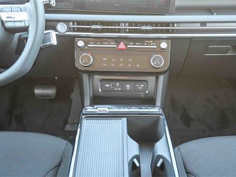 New 2026 Hyundai Tucson Blue SE image 16