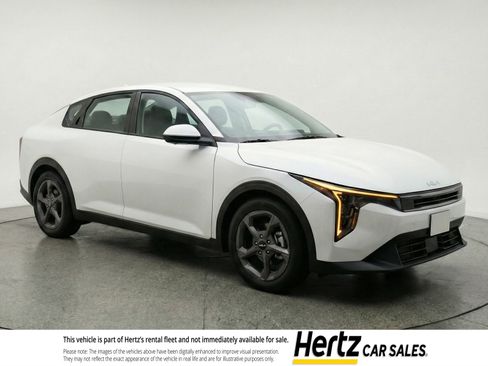 Used 2025 Kia K4 FWD image 1