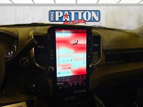 Used 2025 RAM 2500 Laramie AWD/4WD image 16