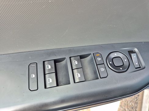 Used 2025 Kia K4 FWD image 13