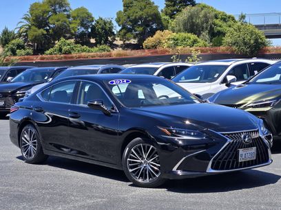 Certified 2024 Lexus ES 300h w/ Premium Package