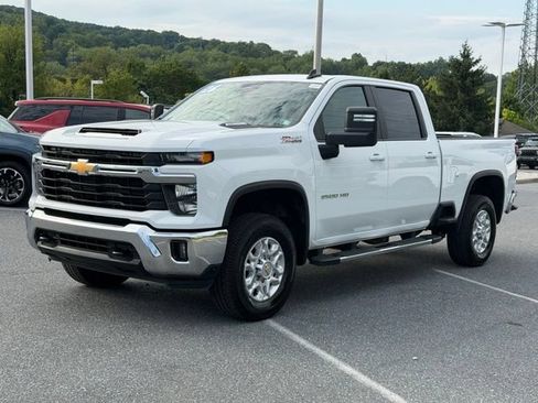 Certified 2026 Chevrolet Silverado 2500 LT AWD/4WD image 8