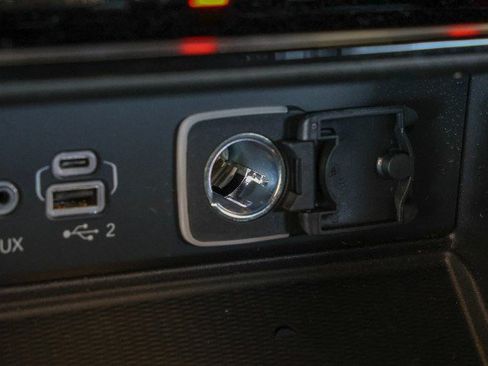 Used 2023 Jeep Grand Cherokee Altitude RWD image 20