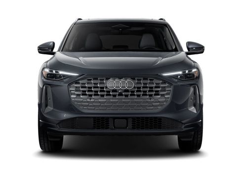 Certified 2025 Audi Q5 Premium Plus AWD/4WD image 4