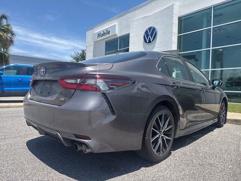 Used 2024 Toyota Camry SE FWD image 5