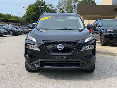 Used 2023 Nissan Rogue SV w/ SV Premium B Package FWD image 2