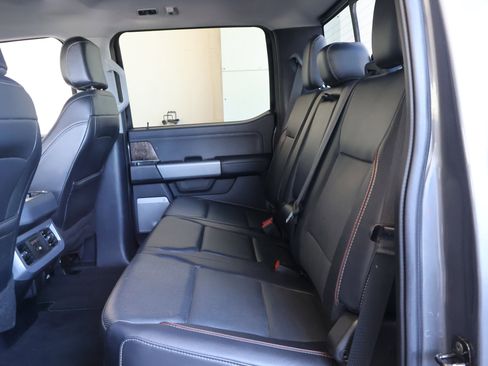 Used 2024 Ford F250 Lariat image 16