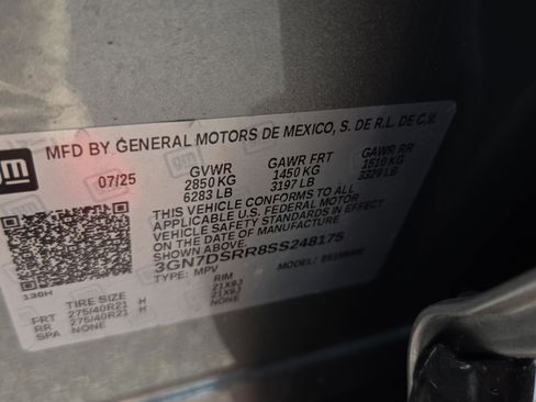 New 2025 Chevrolet Equinox EV RS w/ Active Safety Package 3 AWD/4WD image 20