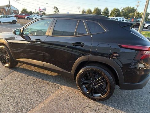 New 2026 Chevrolet Trax ACTIV w/ Sunroof Package FWD image 10