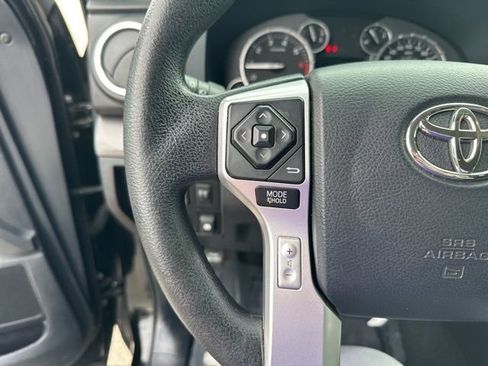Used 2015 Toyota Tundra SR5 w/ SR5 Upgrade Package image 20
