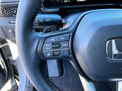 Used 2025 Honda CR-V Sport image 23