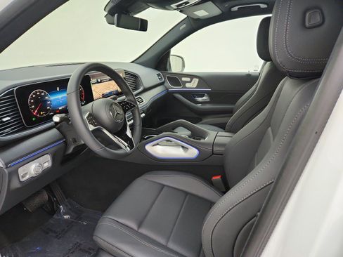 Certified 2025 Mercedes-Benz GLE 350 4MATIC image 9