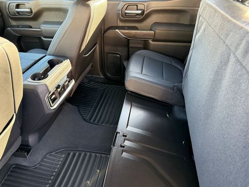 Used 2022 Chevrolet Silverado 1500 LTZ w/ Technology Package image 15