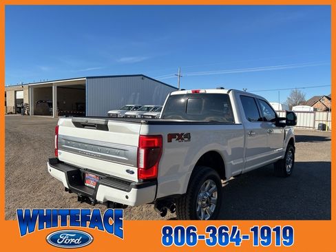 Used 2022 Ford F250 Platinum w/ FX4 Off-Road Package image 9