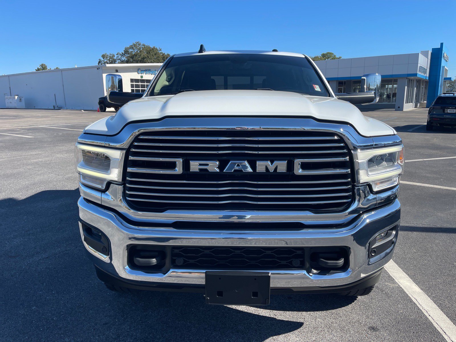 Used 2022 RAM 2500 Laramie AWD/4WD image 2