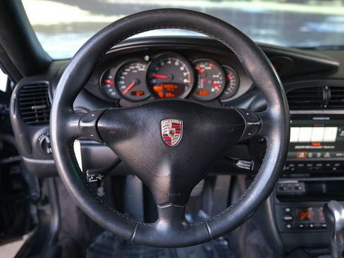 Used 2004 Porsche 911 Carrera image 13