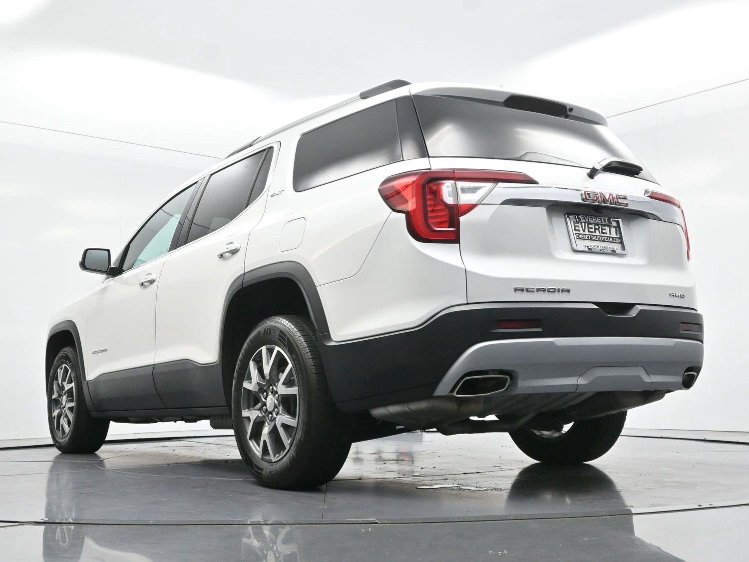 Used 2023 GMC Acadia SLT w/ LPO, Floor Liner Package AWD/4WD image 46