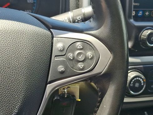 Used 2021 Chevrolet Colorado LT w/ LT Convenience Package AWD/4WD image 22