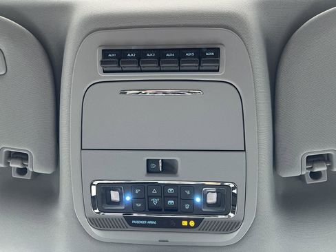 New 2026 Ford F350 Lariat w/ Black Appearance Package image 45