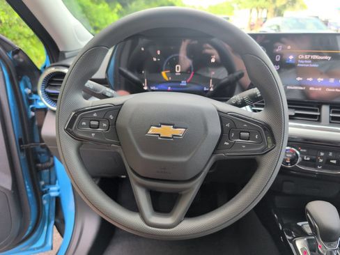 New 2026 Chevrolet Trax LT FWD image 24