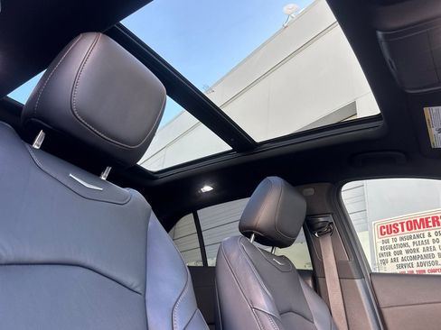 Used 2022 Cadillac XT4 Sport AWD/4WD image 19
