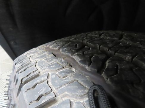 Used 2025 Chevrolet Traverse Z71 w/ LPO, Floor Liner Package AWD/4WD image 13