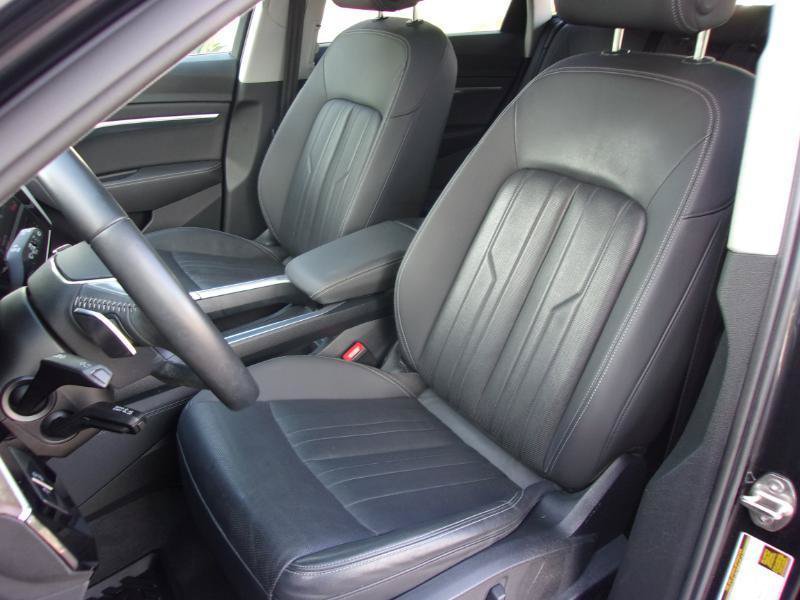 Used 2019 Audi e-tron Premium Plus AWD/4WD image 26