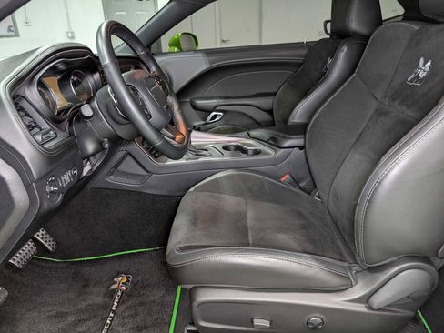 Used 2023 Dodge Challenger R/T Scat Pack image 4