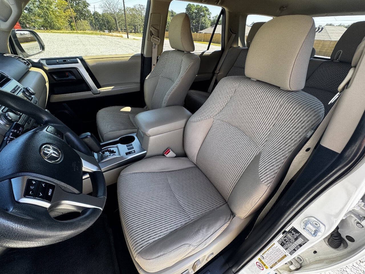 Used 2012 Toyota 4Runner SR5 RWD image 11