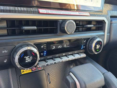 New 2026 Toyota 4Runner 4WD image 23