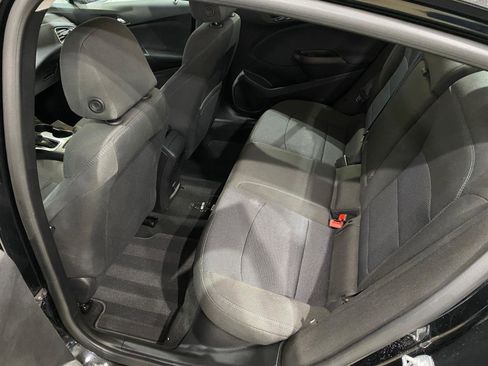 Used 2017 Chevrolet Cruze LT w/ Convenience Package image 16