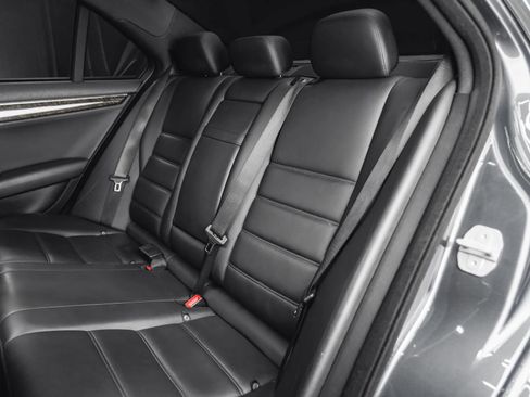 Used 2010 Mercedes-Benz C 63 AMG Sedan image 45